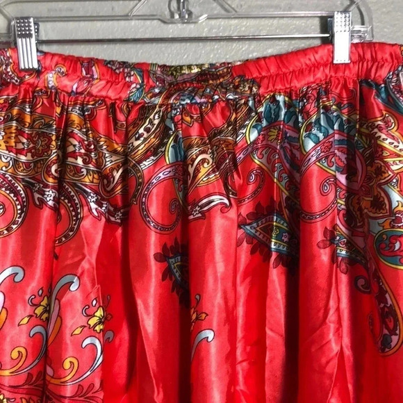 TRULY & YOU Circular Paisley Skirt - Picture 2 of 7